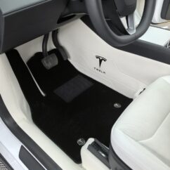 Tesla Model Y Refresh – Snow White Fully Soft-Wrapped Floor Mats (Driver, Passenger, and Rear) + 3-Piece Starry Sky Blanket Set