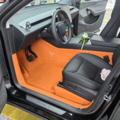 Tesla Model Y Refresh – Hermès Orange Fully Soft-Wrapped Floor Mats (Driver, Passenger, and Rear) + 3-Piece Starry Sky Blanket Set